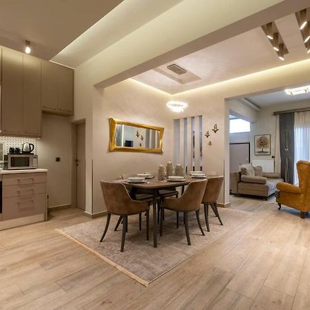 Maison De Luxx A10, Cozy Apartment With Garden In Larissa Luaran gambar
